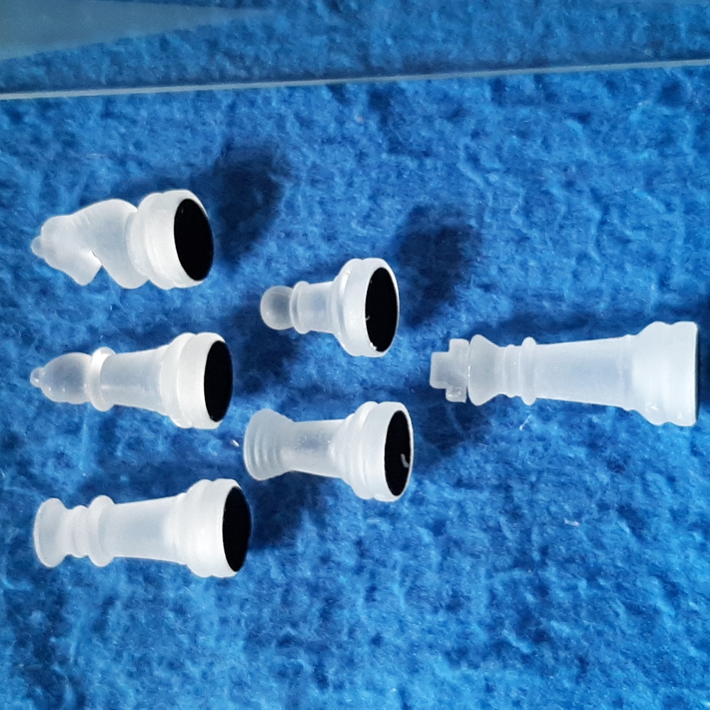 3 In 1 Glass Chess, Checkers, Backgammon Game Set - Picture 5 of 8
